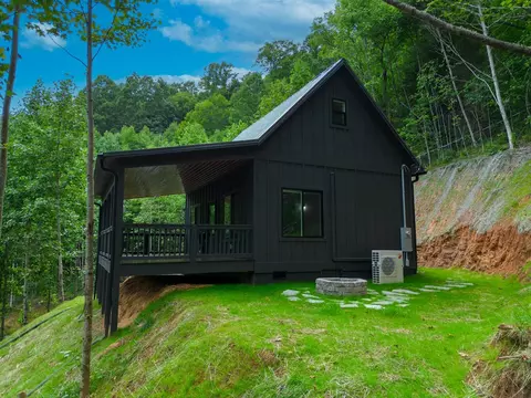 176 Hog Cove Rd, Sylva, NC 28779 photo 7