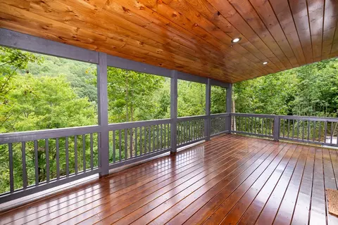 176 Hog Cove Rd, Sylva, NC 28779 photo 8