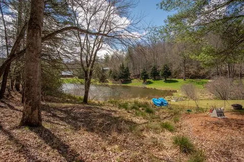 lot2 Mirror Lake Dr, Franklin, NC 28734