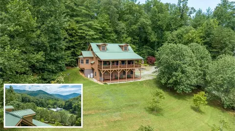 190 School House Rd, Franklin, NC 28734