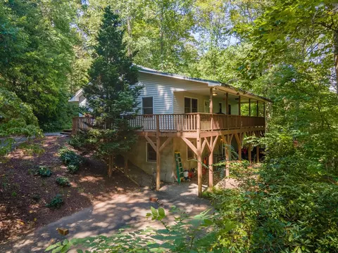 247 Dry Rdg, Franklin, NC 28734