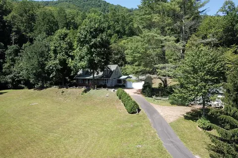 322 Locust Cv, Robbinsville, NC 28771