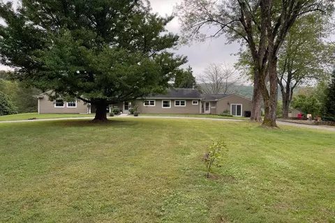 437 Marion Forest Rd, Sylva, NC 28779 photo 2