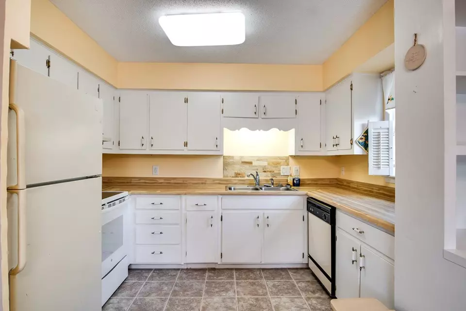  80 White Oak St Unit #3, Franklin, NC 28734 photo 8