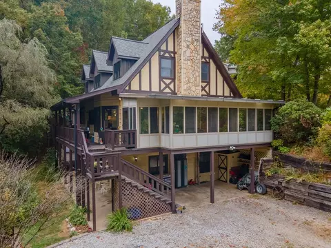 514 Summit Rd, Otto, NC 28763