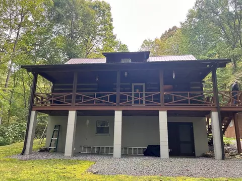 200 Evening Shade Ln, Whittier, NC 28789