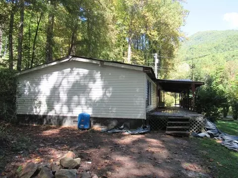 663 Dills Br, Sylva, NC 28779 photo 4