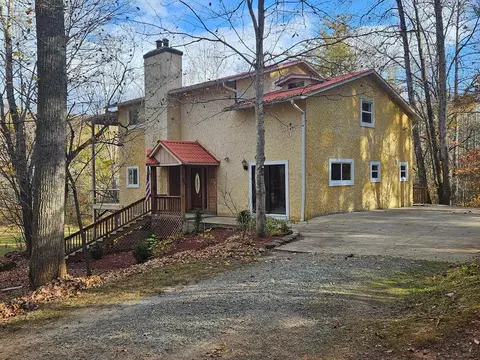 110 Ruby Ridge Rd, Franklin, NC 28734
