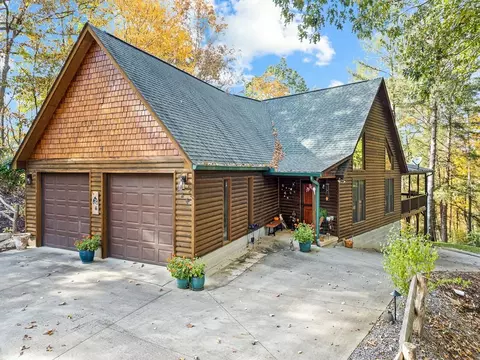 124 Ironwood Dr, Clyde, NC 28721