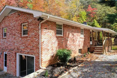 271 E Cope Crk, Sylva, NC 28779