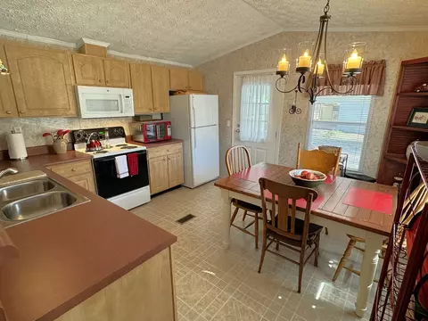 74 Maple Dr, Franklin, NC 28734 photo 16