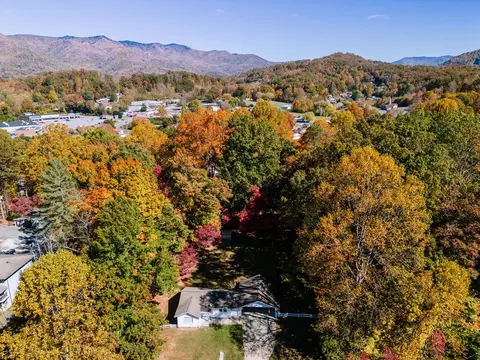 129 Council Cir, Sylva, NC 28779 photo 7