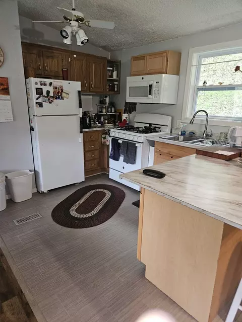 8 Twins Ln, Sylva, NC 28779 photo 2