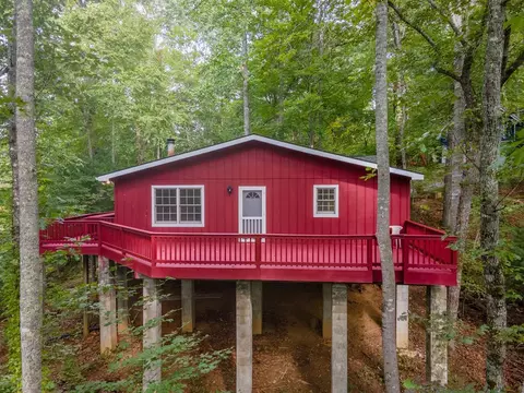 292 Indigo Ln, Franklin, NC 28734