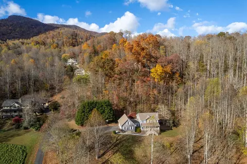 68 Meadow View Dr, Sylva, NC 28779 photo 3