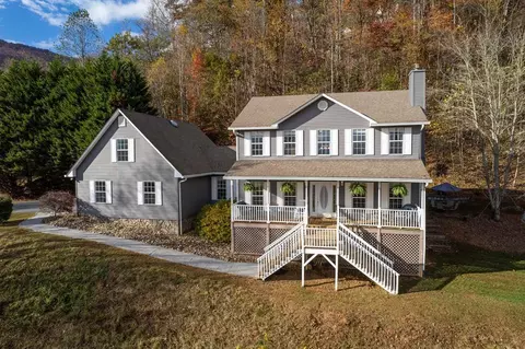 68 Meadow View Dr, Sylva, NC 28779 photo 2