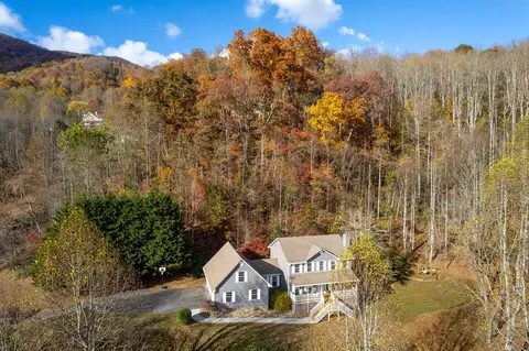 68 Meadow View Dr, Sylva, NC 28779 photo 4
