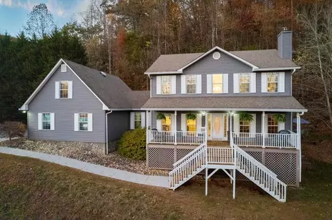 68 Meadow View Dr, Sylva, NC 28779