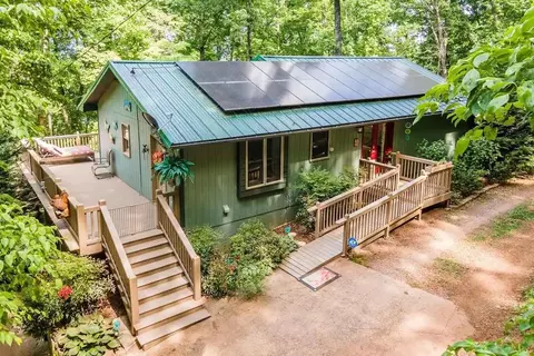 328 Ramey Rd, Franklin, NC 28734