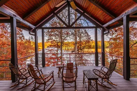 182 Tsali Pt, Bryson City, NC 28713