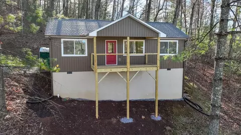 38 Mimosa Dr, Franklin, NC 28734