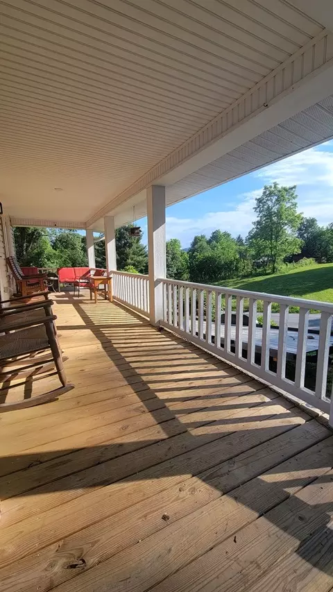 Exterior - 160 Edwards Rd, Clyde, NC 28721 photo 2 of 2