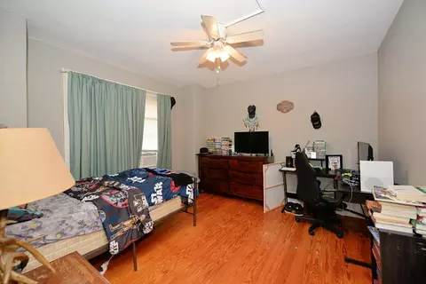 Bedroom - 160 Edwards Rd, Clyde, NC 28721 photo 2 of 4