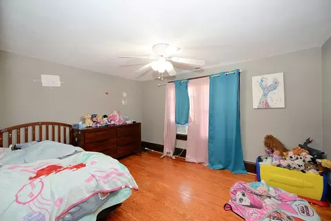 Bedroom - 160 Edwards Rd, Clyde, NC 28721 photo 3 of 4