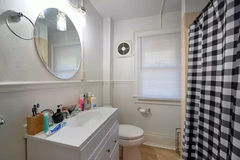 Bath - 160 Edwards Rd, Clyde, NC 28721 photo 1 of 1
