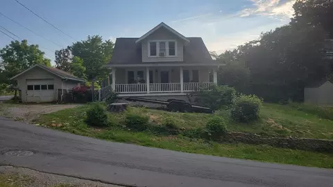 160 Edwards Rd, Clyde, NC 28721