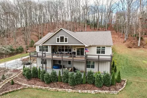 25 Willow Falls Ln, Franklin, NC 28734