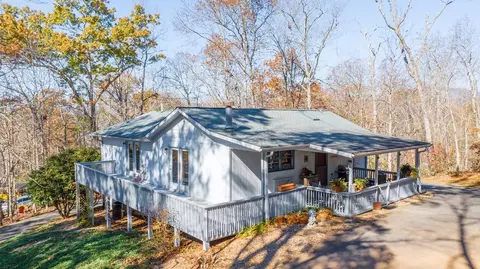 136 Grace Starr Rd, Franklin, NC 28734
