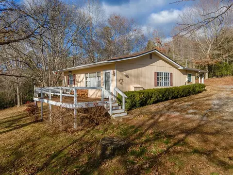 326 Piney Grove Rd, Franklin, NC 28734