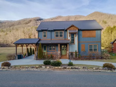 31 S Sundrops Trl, Cullowhee, NC 28723