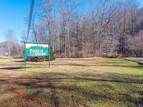 000 Turtle Creek Rd, Sylva, NC 28779 photo 3