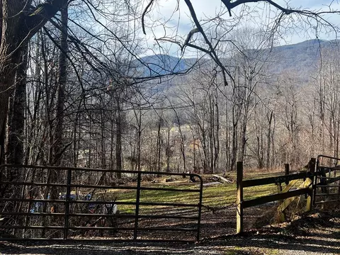 Undisclosed, Sylva, NC 28779 photo 3
