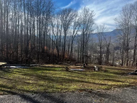 Undisclosed, Sylva, NC 28779 photo 4
