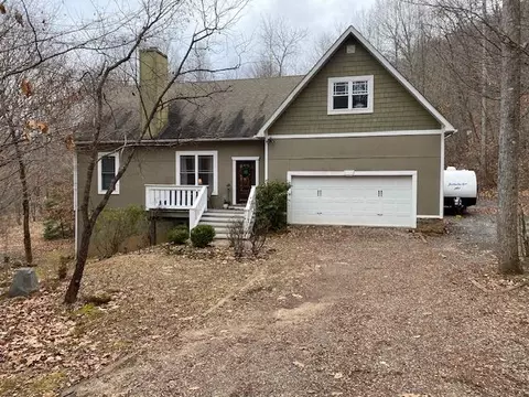 70 Waterfall Ln, Franklin, NC 28734