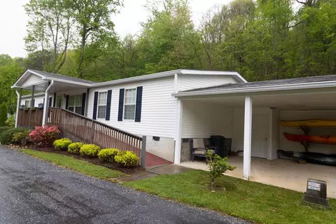 262 Chickamauga Cir, Sylva, NC 28779