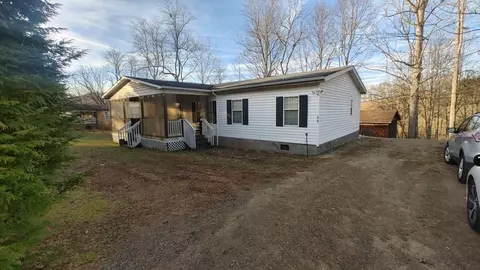49 Hayes Mill Rd, Franklin, NC 28734