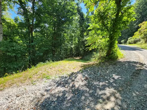 11 Meadow Mountain Estate Road, Franklin, NC 28734
