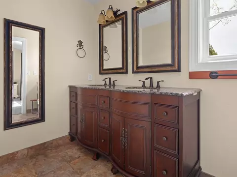 Bath - 368 Candy Ln, Sylva, NC 28779 photo 1 of 4