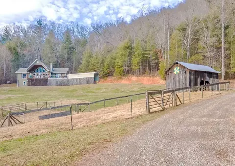 50 Corundum Hill Rd, Franklin, NC 28734