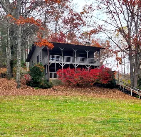 292 Fairview Ln, Topton, NC 28781