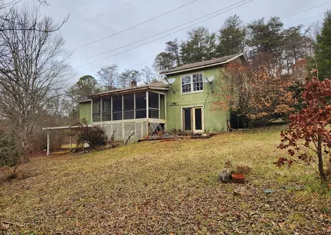204 Ryan Rd, Franklin, NC 28734