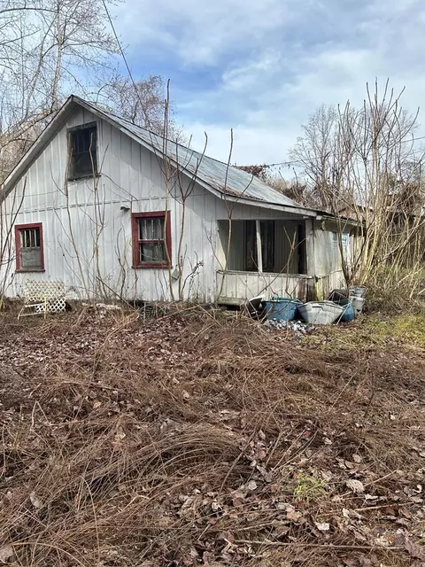 1730 Shoal Creek Rd, Whittier, NC 28789