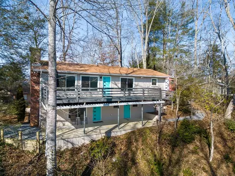 31 Stonebrook Dr, Franklin, NC 28734
