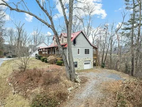 255 Loop Rd, Clyde, NC 28721 photo 4