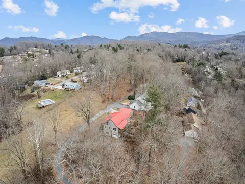 255 Loop Rd, Clyde, NC 28721 photo 11
