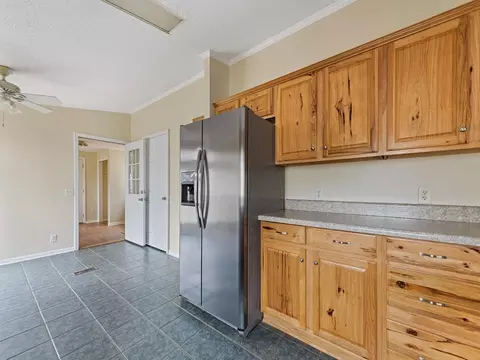 Kitchen - 556 Old Cove Rd, Sylva, NC 28779 photo 4 of 4